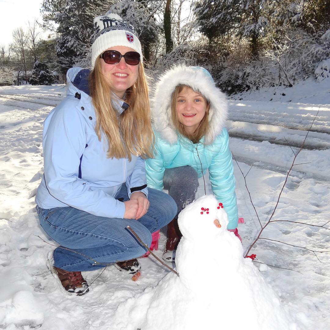 Do you want to build a snowman? ⛄️ 🎶 #family