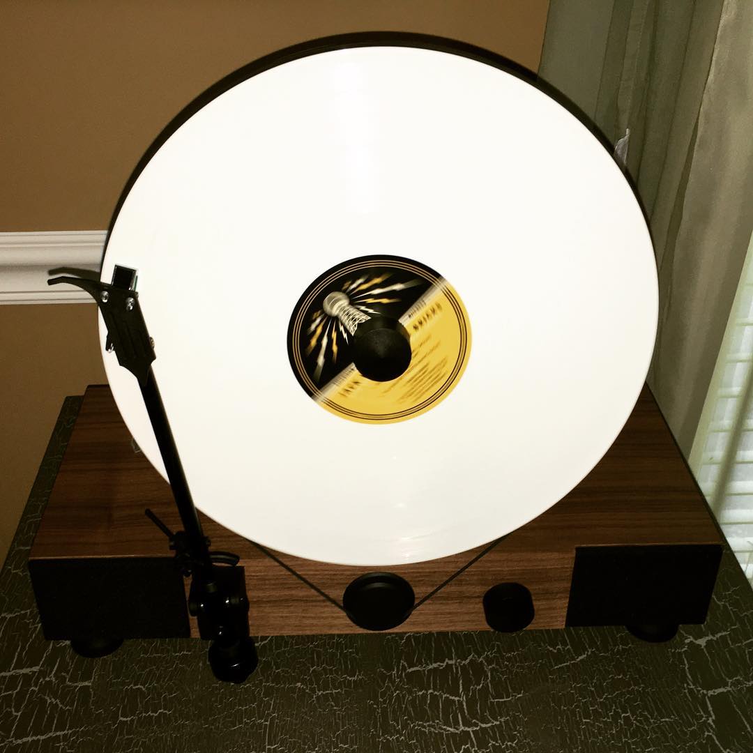 Just added another Jack White live record to my collection. This one on "Bowling Pin" white #vinyl looks good on #mygramovox #floatingrecord player.