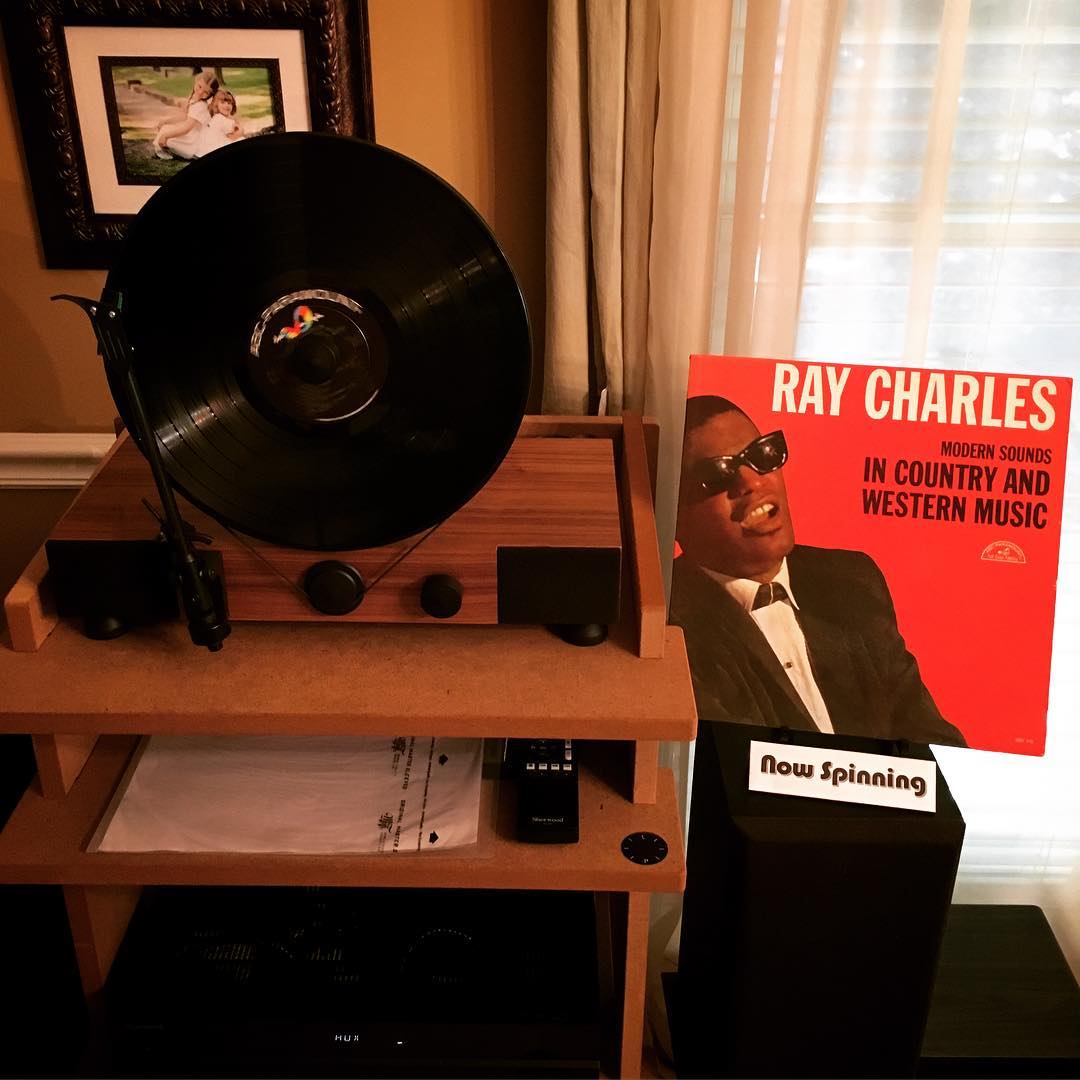 Been a #vinyl kinda day so far, and this has been the highlight. #music #mygramovox #linephonointhewild #raycharles