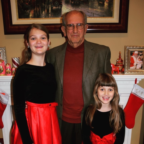 Papa with his girls. #family #christmas