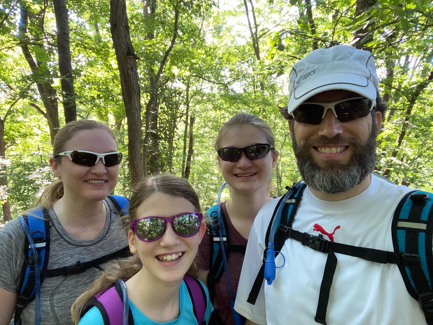 Red Trail!! #family #hiking